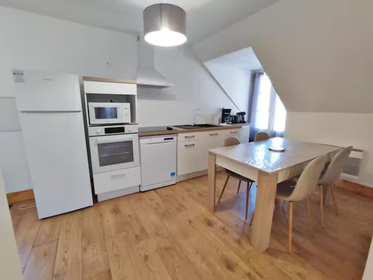 L'Alexiane, Centre Luchon, Parking Gratuit, Wifi Apartment Bagnères-de-Luchon Exterior foto